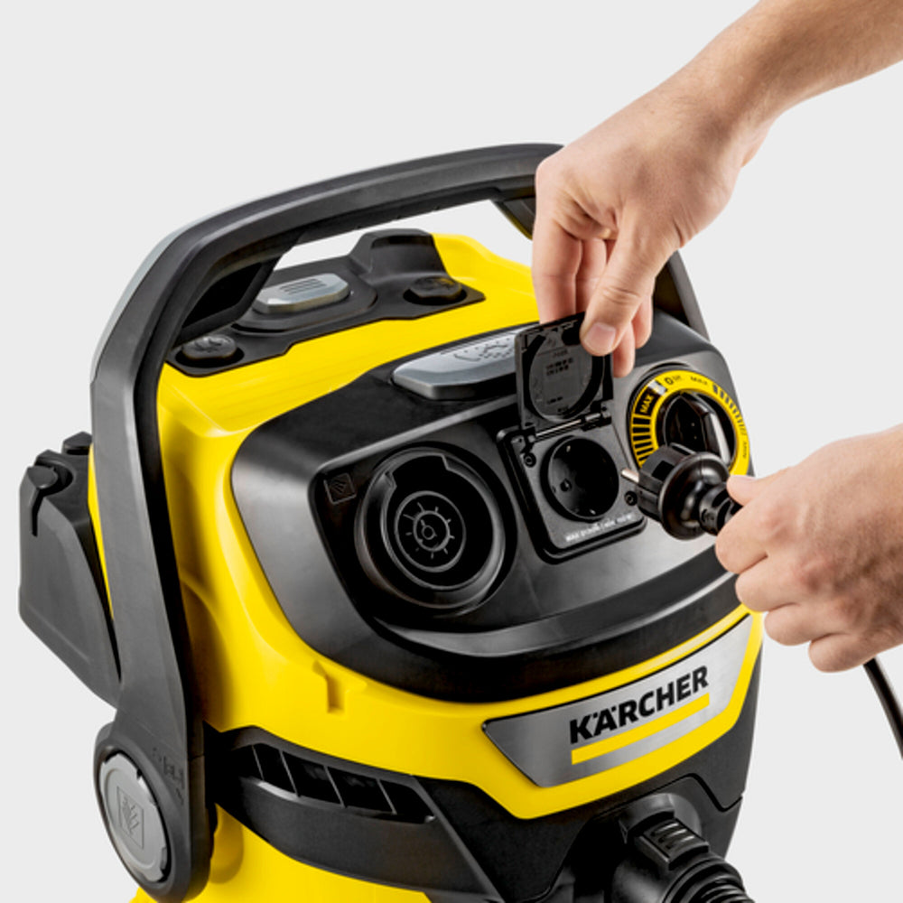 Wet and dry vacuum cleaner WD 5 P: Power outlet with automatic on/off control for working with small, light power tools