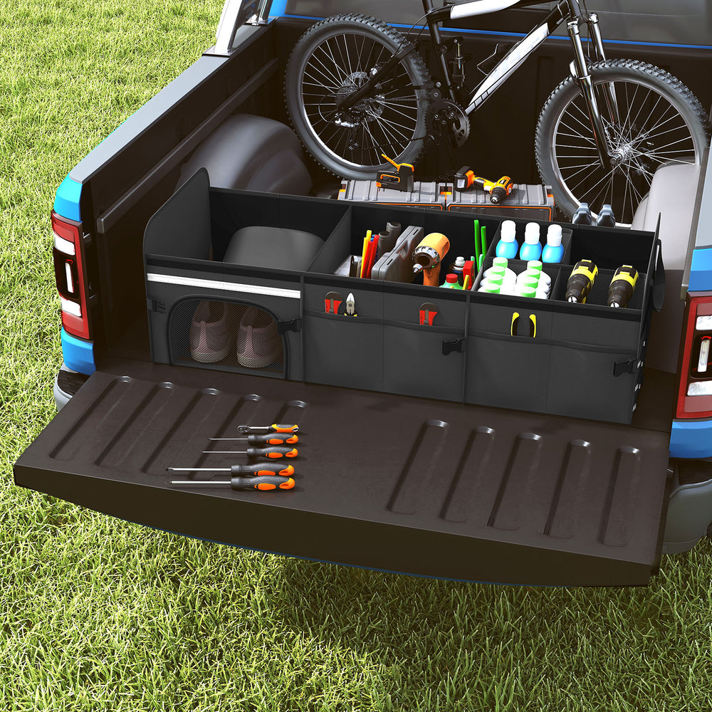 Car trunk organizer with lid, featuring 3 compartments, made of durable 600D Oxford fabric for versatile storage.
