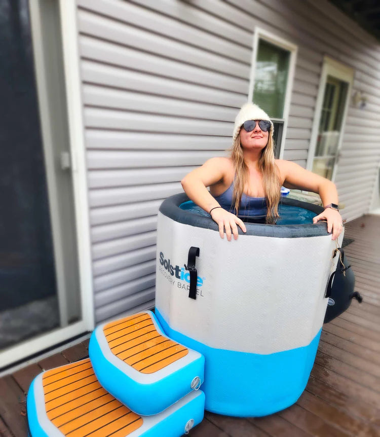 Swimline Solstice 25026 Recovery Barrel Inflatable Cold Tub 100 Gal. with Steps and Lid New