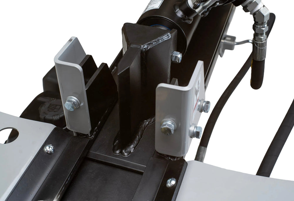 HyperSplit 25 Ton Log Splitter - wedge and cradle detail