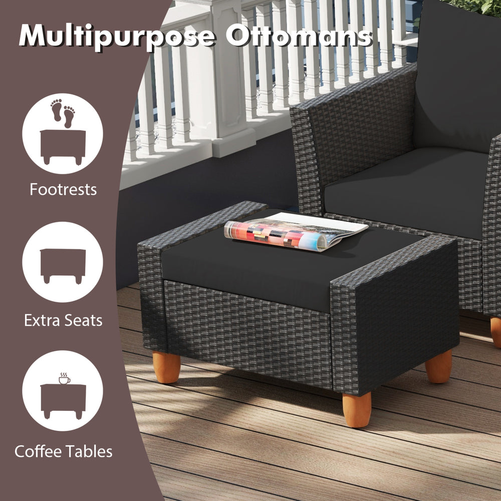 Multipurpose ottoman in black PE rattan with acacia wood top, ideal for footrests, extra seating, or coffee tables.
