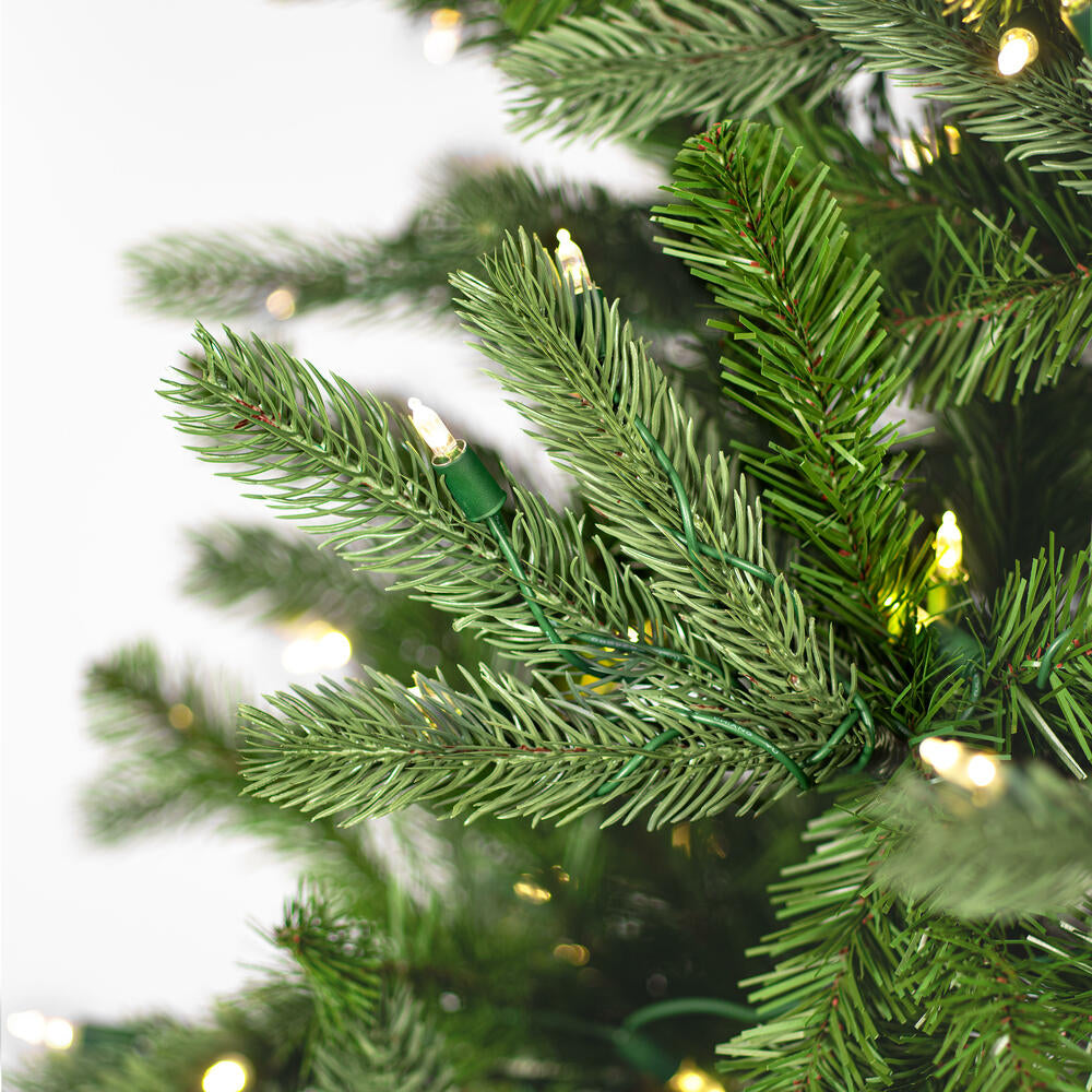 Vickerman King Spruce Artificial Christmas Tree 7.5' x 56" Warm White LED Lights New