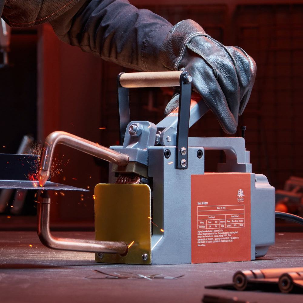 Vevor Spot Welder 1/8" Portable Handheld Welding Gun with 1.5KVA Input for Aluminum and Carbon Steel New