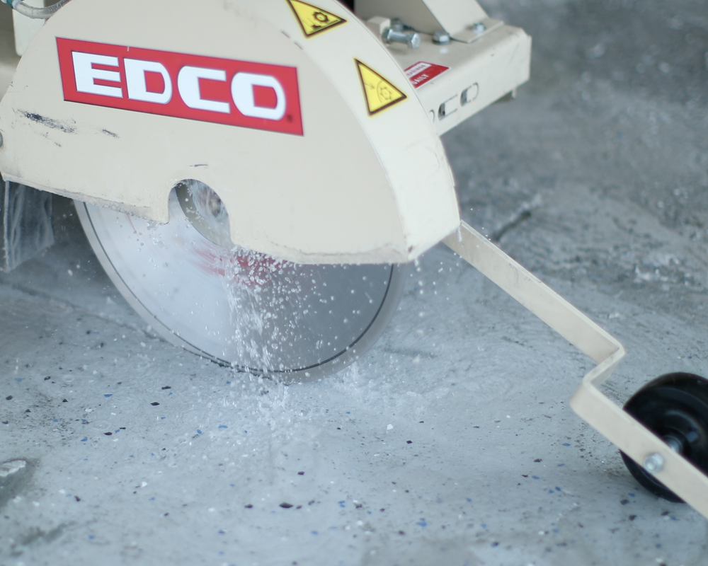 EDCO KL-14 Walk-Behind Compact Saw 14″ (Downcut) Honda 6.5 HP Gasoline New