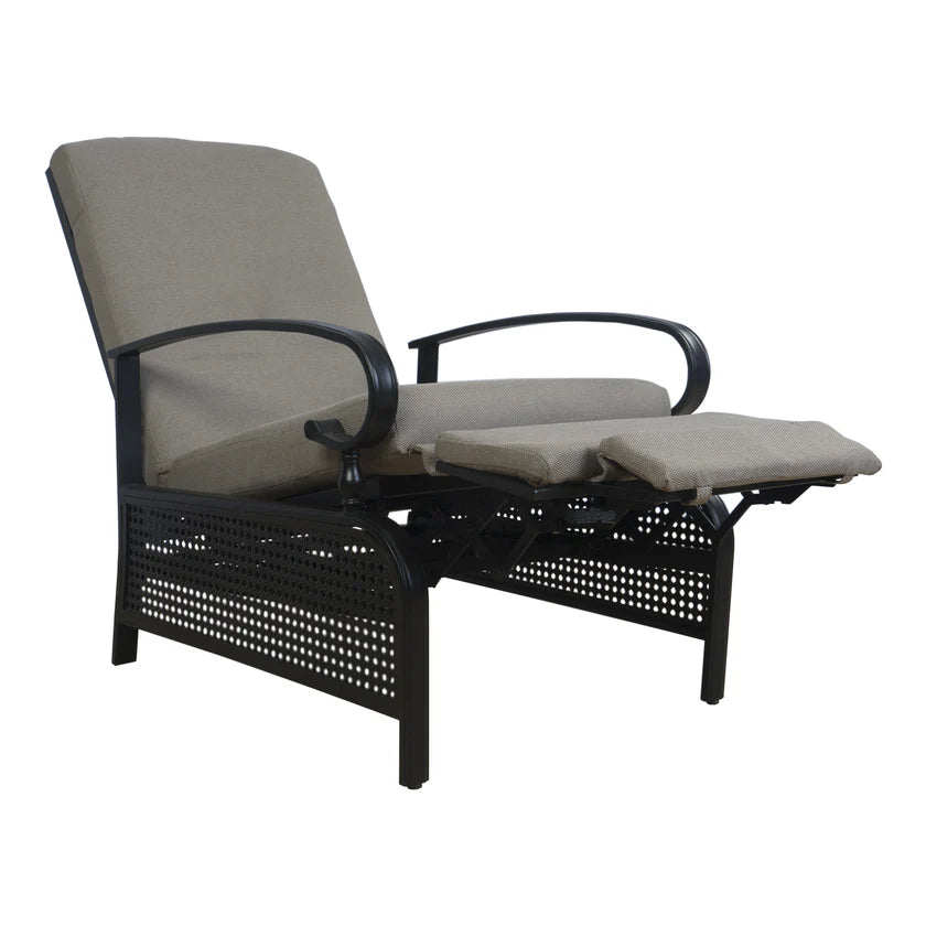 Kozyard Reclining Patio Lounge Chair Adjustable with Extendable Metal Frame New