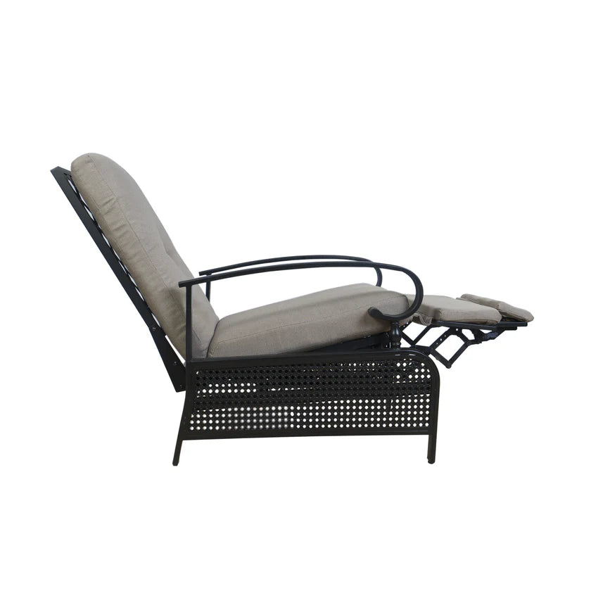 Kozyard Reclining Patio Lounge Chair Adjustable with Extendable Metal Frame New