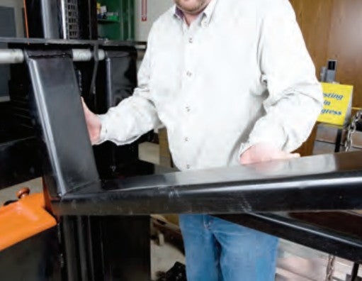 Presto Lifts PowerStak Stacker 2200 Lb Capacity 125" Lift Adjustable Straddle Powered Drive PPS2200-125AS New