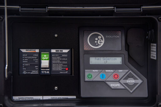 Generac Protector RG08045ANAX 80kW Liquid Cooled Propane Natural Gas 120/240V Standby Generator Scratch and Dent