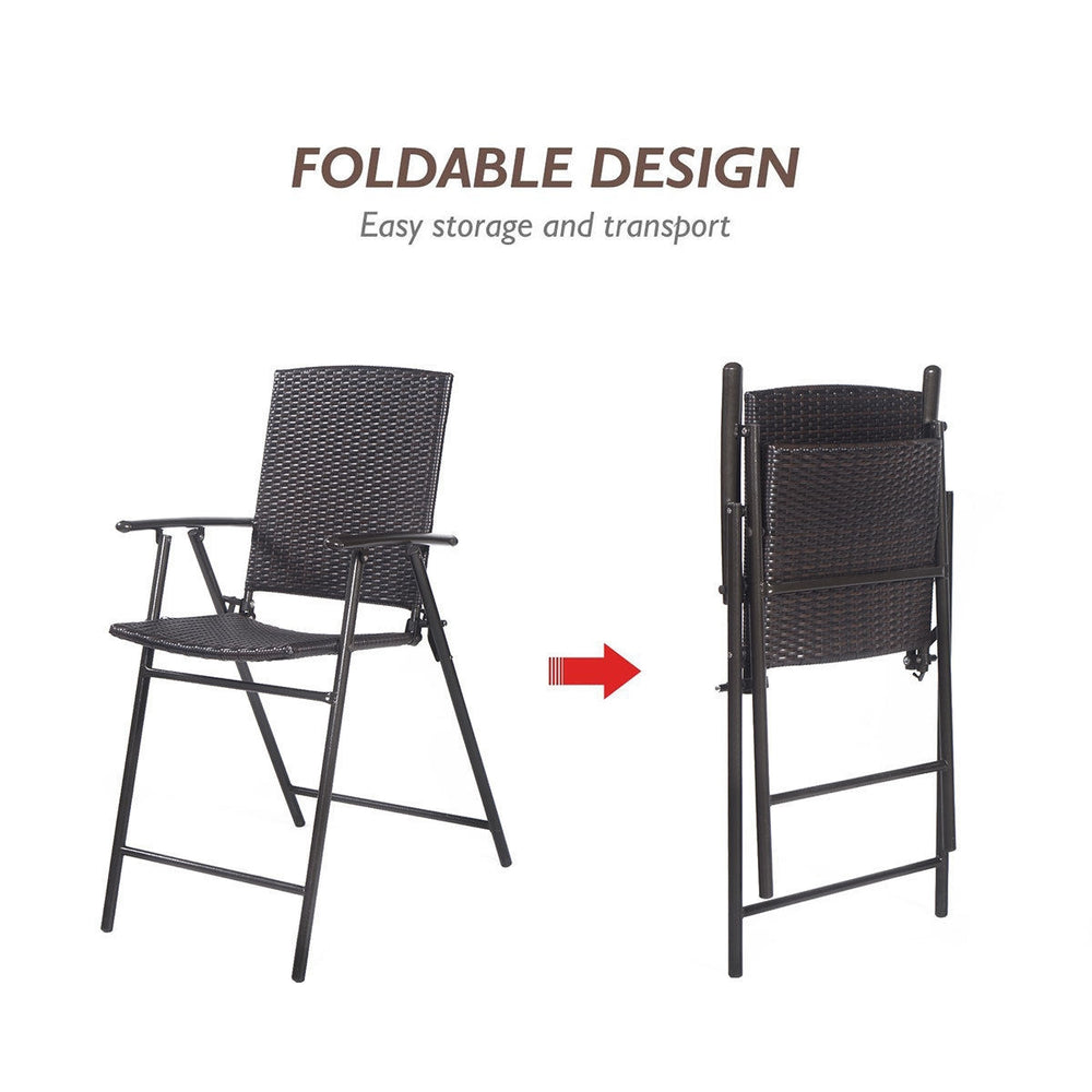 Folding rattan bar chair with armrests and footrest, featuring a durable steel frame for easy outdoor and indoor use.
