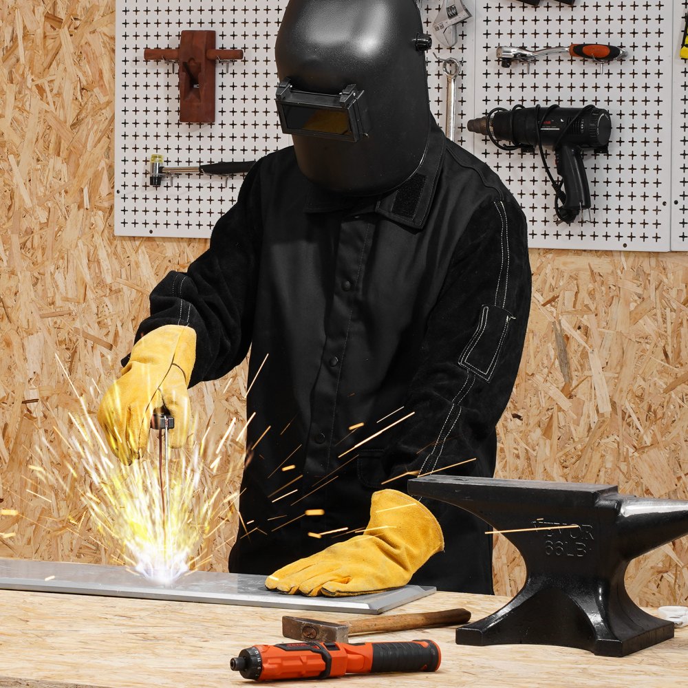 VEVOR Flame Resistant Welding Jacket, Heavy Duty Split Cowhide Leather Sleeves + 9 oz. FR Pure Cotton Body, Heat-Resistant Welding Safety Jacket for Welder Fitters - M Size
