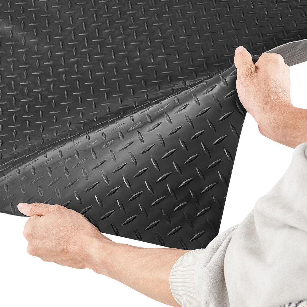 VEVOR Garage Floor Roll, 7.5 x 17 ft Garage Flooring Mat, 2.2 mm Thickened PVC Diamond Plate Floor Protector Mat with Double-sided Tape, Non-Slip, Easy to Clean for Warehouse, Gyms, Trailer, Black