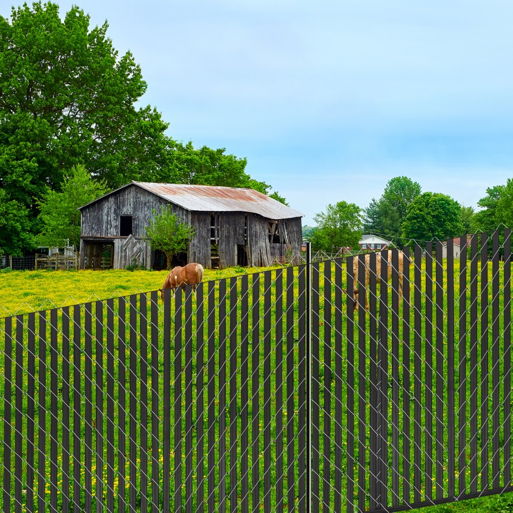 VEVOR Bottom Locking Privacy Slats, Double-Wall Vertical Bottom-Locking Slats for Chain-Link Fence, High-Density HDPE Chain Link Slats Ideally Fit 6' High Fence for Garden, Farm, Sports Field(Black)