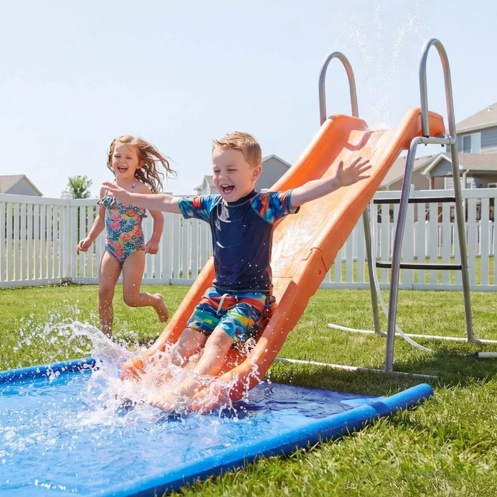 VEVOR Water Slide, 5.5ft Outdoor Waterslide for Kids, Free Standing Pool Wave Slide with 6.5ft Ground Tarp, Built in Adjustable Sprinkler, Metal Plastic Playground Equipment, Platform for Backyard Fun