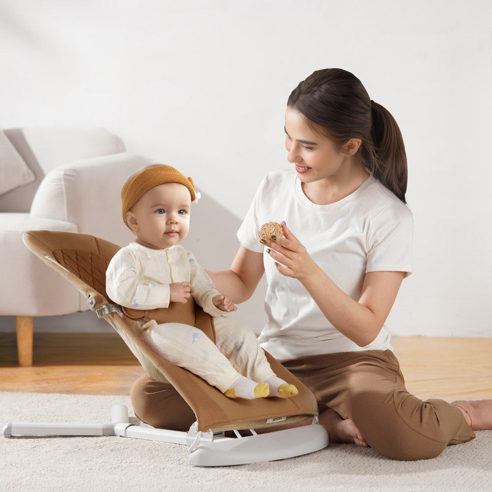 VEVOR Baby Bouncer, Folding Bouncer Seat for Babies 0-9 Months, Newborn Bouncer Chair with 2 Reclining Angles & 3-Point Harness, Portable Infant Rocker with Carrying Bag for Indoors Outdoors, Camel