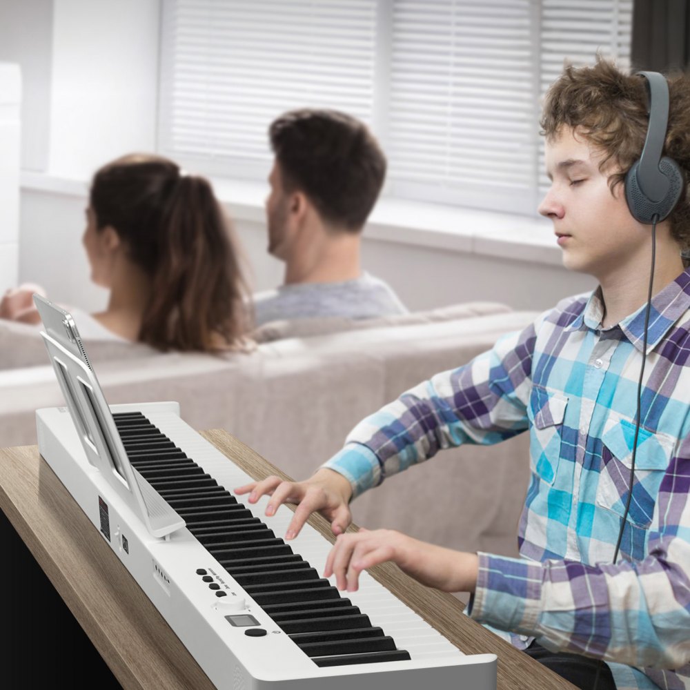 VEVOR 88 Key Folding Keyboard Piano, Bluetooth & MIDI, Portable Electronic Digital Foldable Piano with Sustain Pedal Bag Touch Sensitive Keys Headphones, Rechargeable for Beginners Teens Adults, White