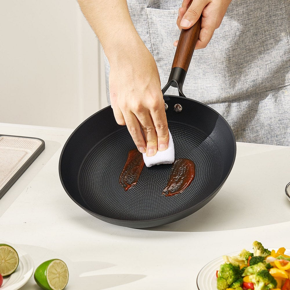VEVOR Cast Iron Skillet, 3-Piece Frying Pan Set (8, 10, 12 in), Nonstick Skillets with Detachable Wood Handle, Pre-Seasoned Chef's Pan, Kitchen Cookware for Gas, Electrical, and Induction, Black