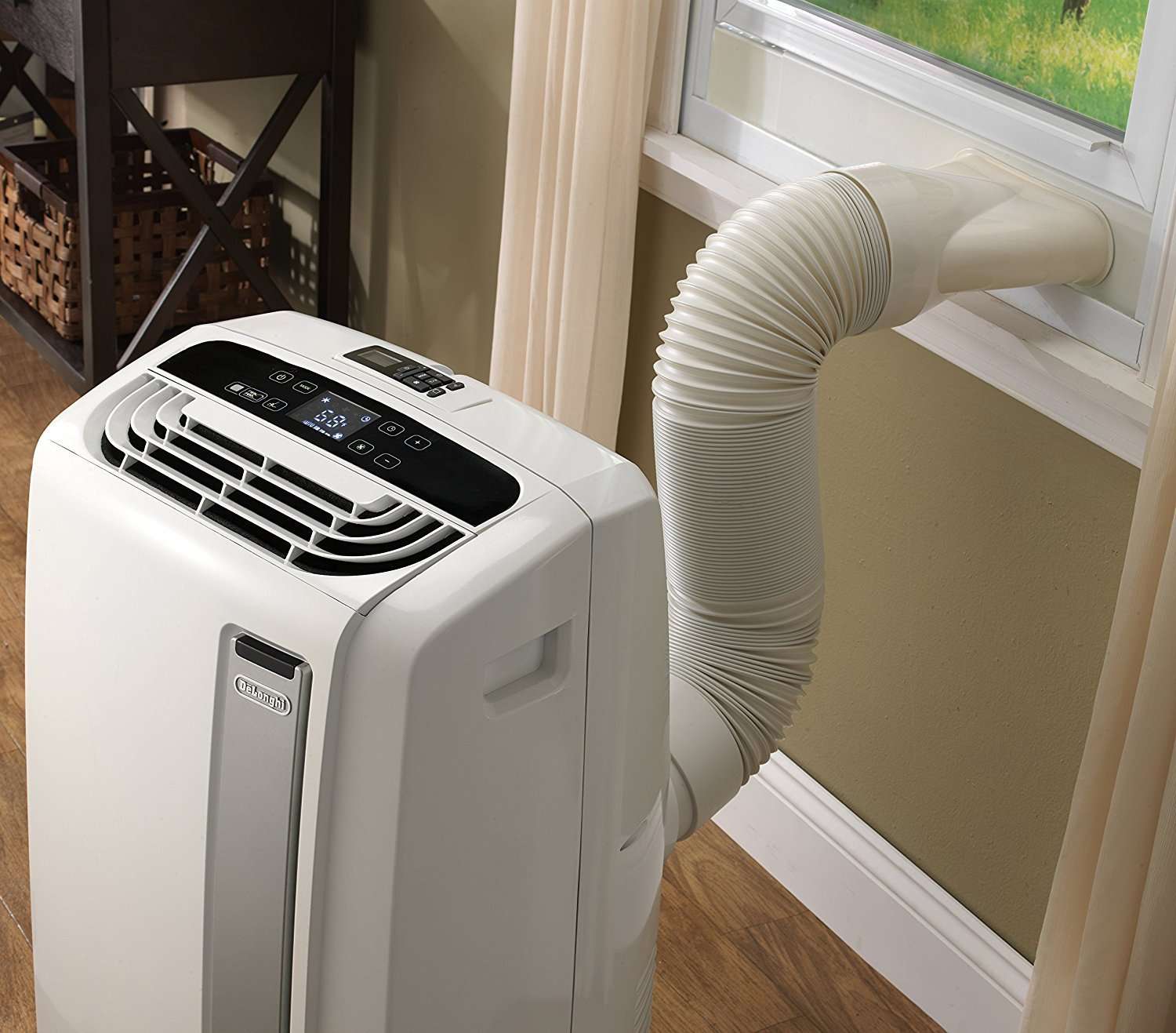 DeLonghi AN140HPEWKC 14 000 BTU Portable Air Conditioner Heater