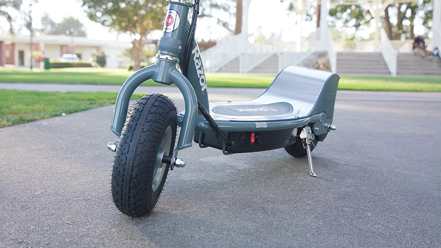 Razor E300 Up to 10 Mile Range 15 MPH 9" Tires Electric Scooter Gray New